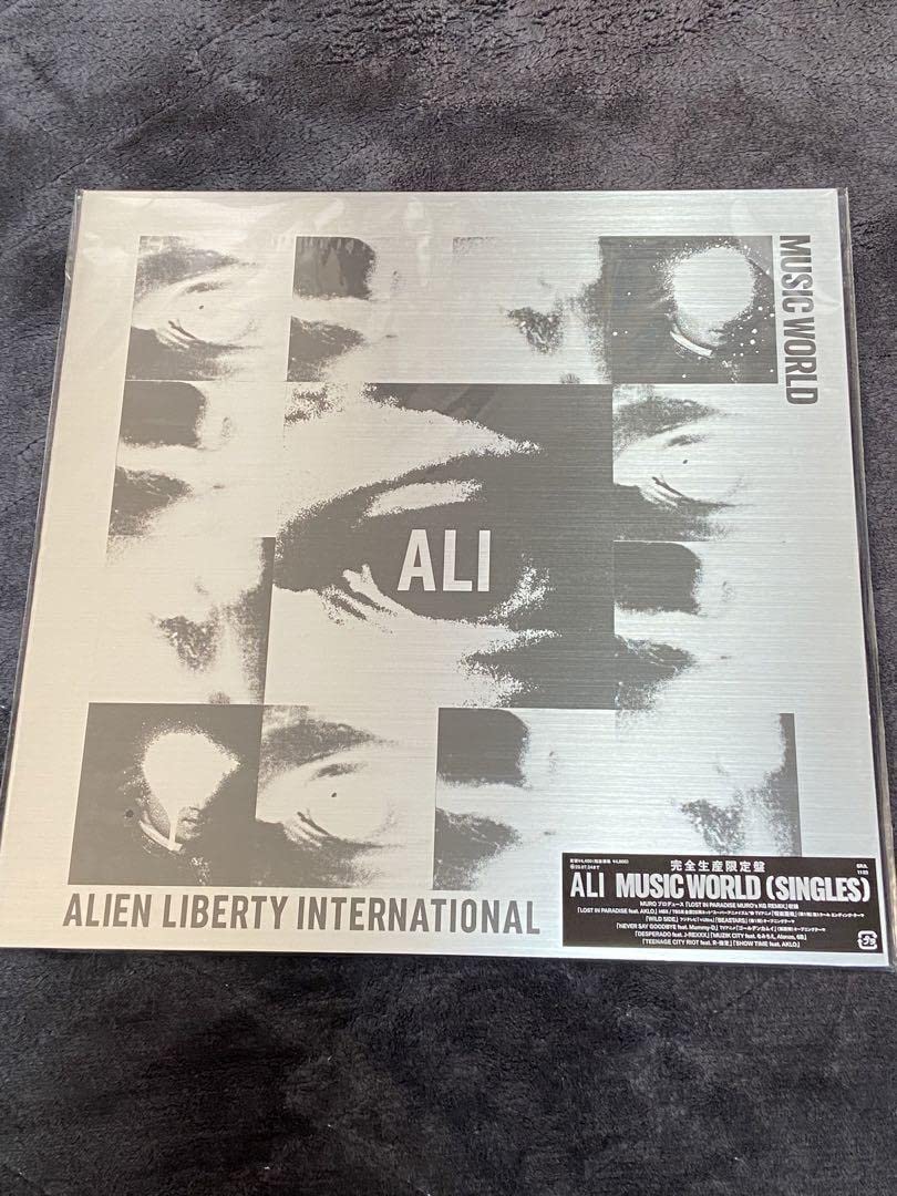 ALI メガジャケ付12インチレコード MUSIC WORLD(SINGLES) ALI メガジャケ付12インチレコード MUSIC WORLD(SINGLES) Amazon